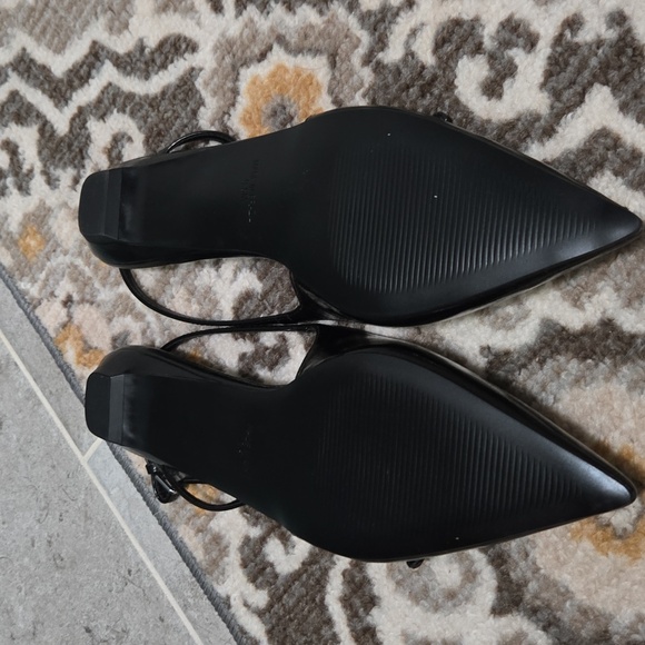 Steve Madden Black Women's Shoes.  Never Worn - Picture 3 of 5